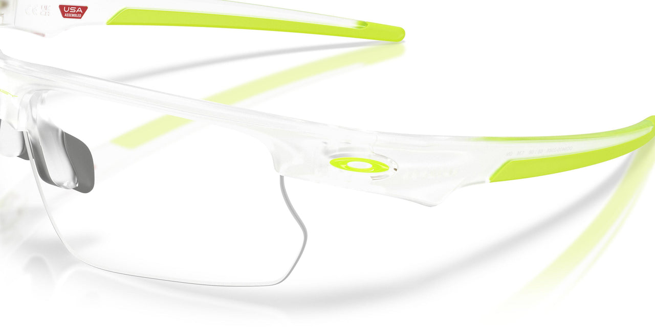 940025 - Transparent - Clear
