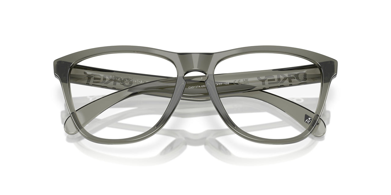 813705 - Grey