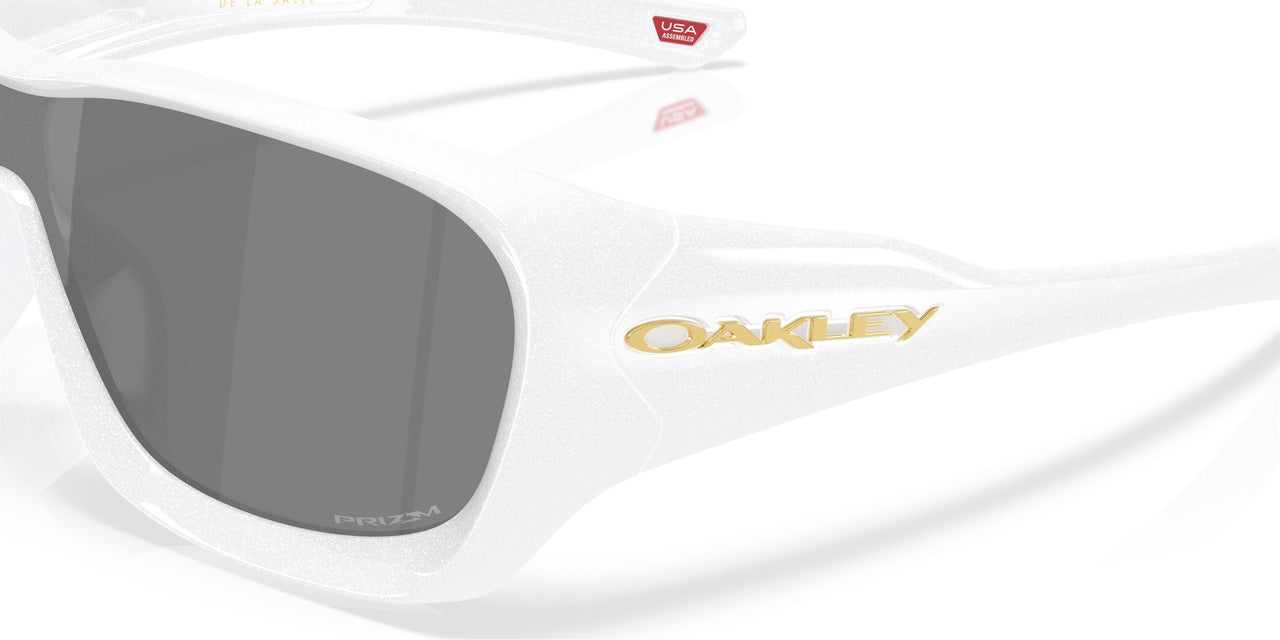 949302 - White - Prizm Black