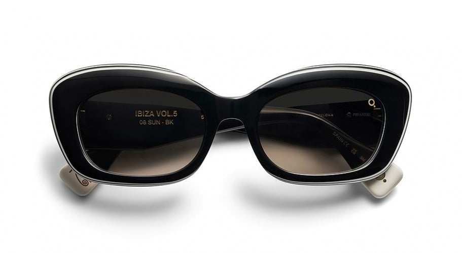 BK - Black