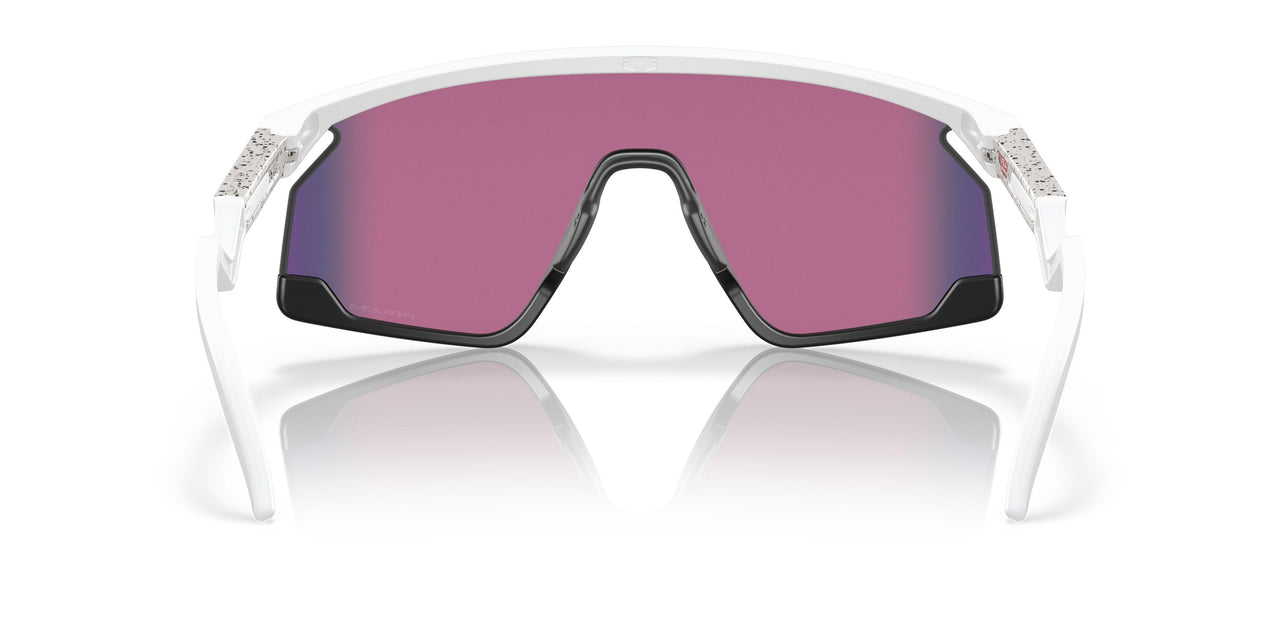 928002 - White - Prizm Road