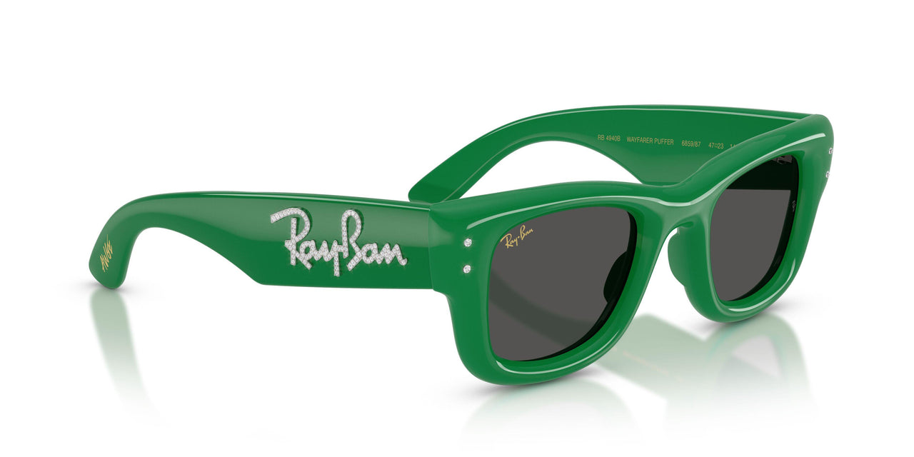 685987 - Green - Dark Grey