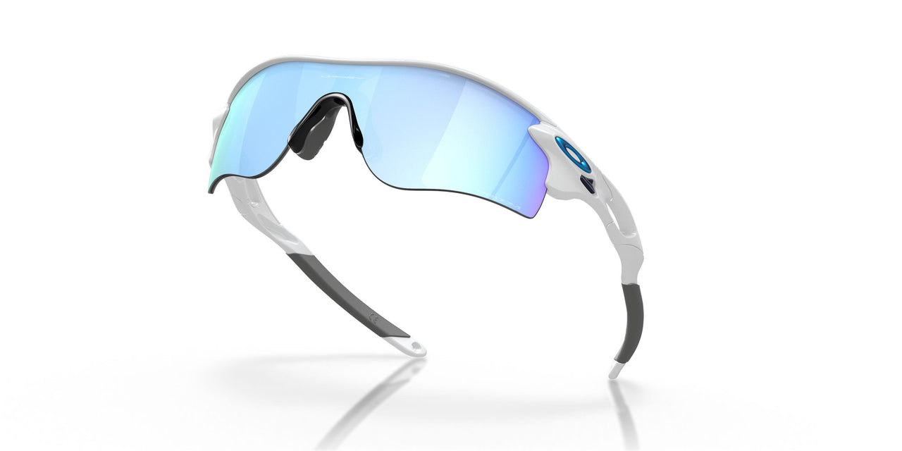 920602 - Matte White - Slate Iridium