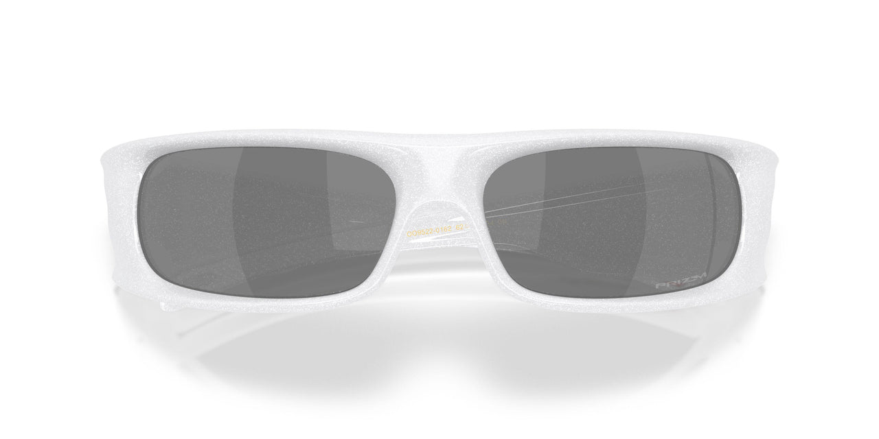 952202 - White - Prizm Black
