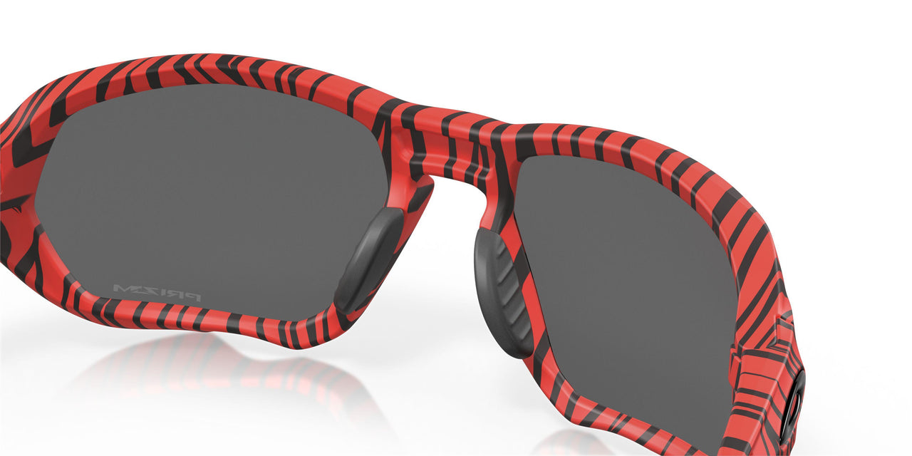 901907 - Red - Prizm Black