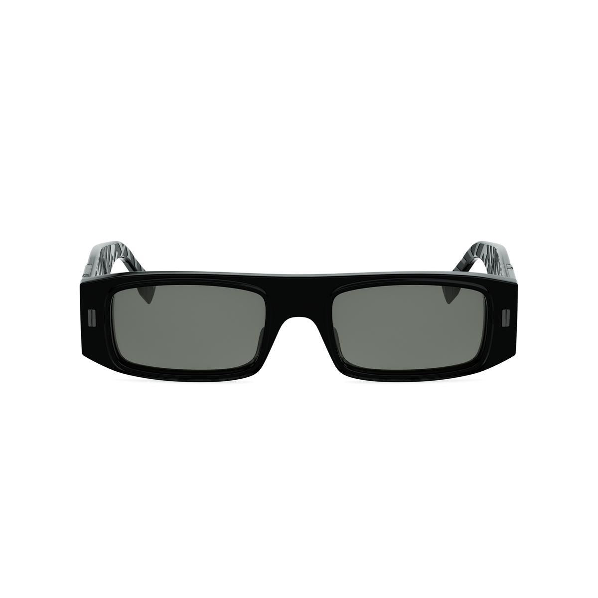 01A - Shiny Black - Smoke