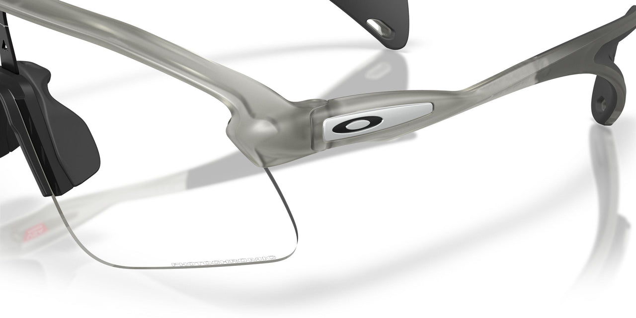 951808 - Grey - Clear To Black Iridium Photochromic