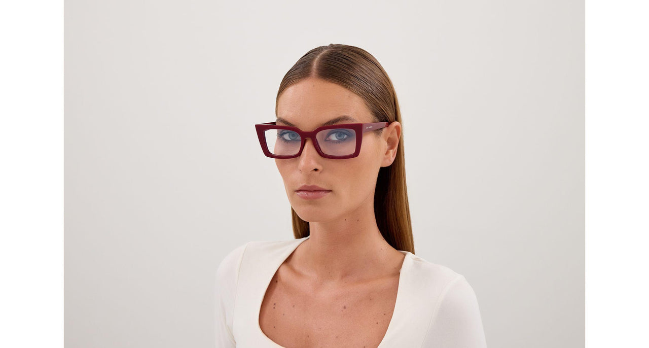 005 - Burgundy - Transparent