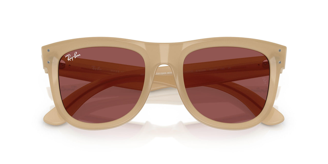 678069 - Beige - Dark Violet