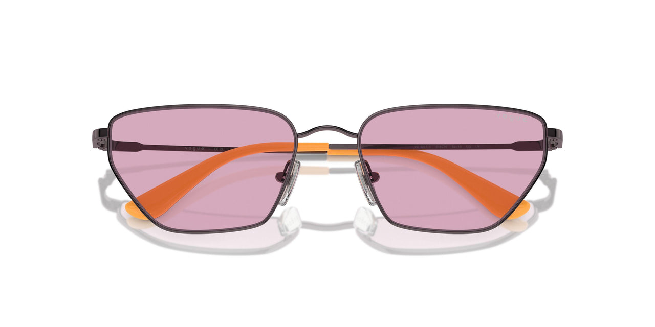 514976 - Violet - Violet