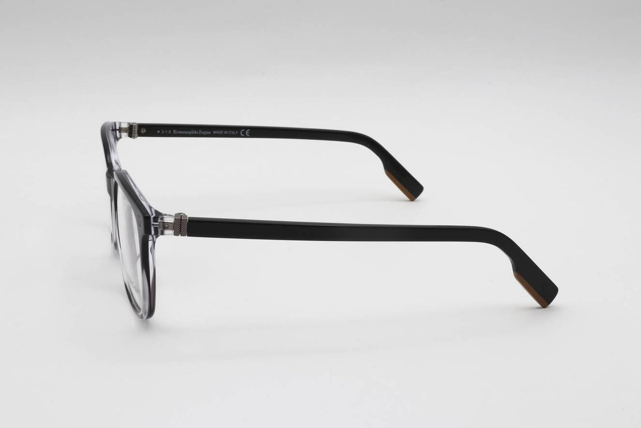 003 - BLACK/CRYSTAL