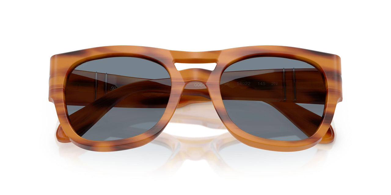 960/56 - Tortoise - Light Blue