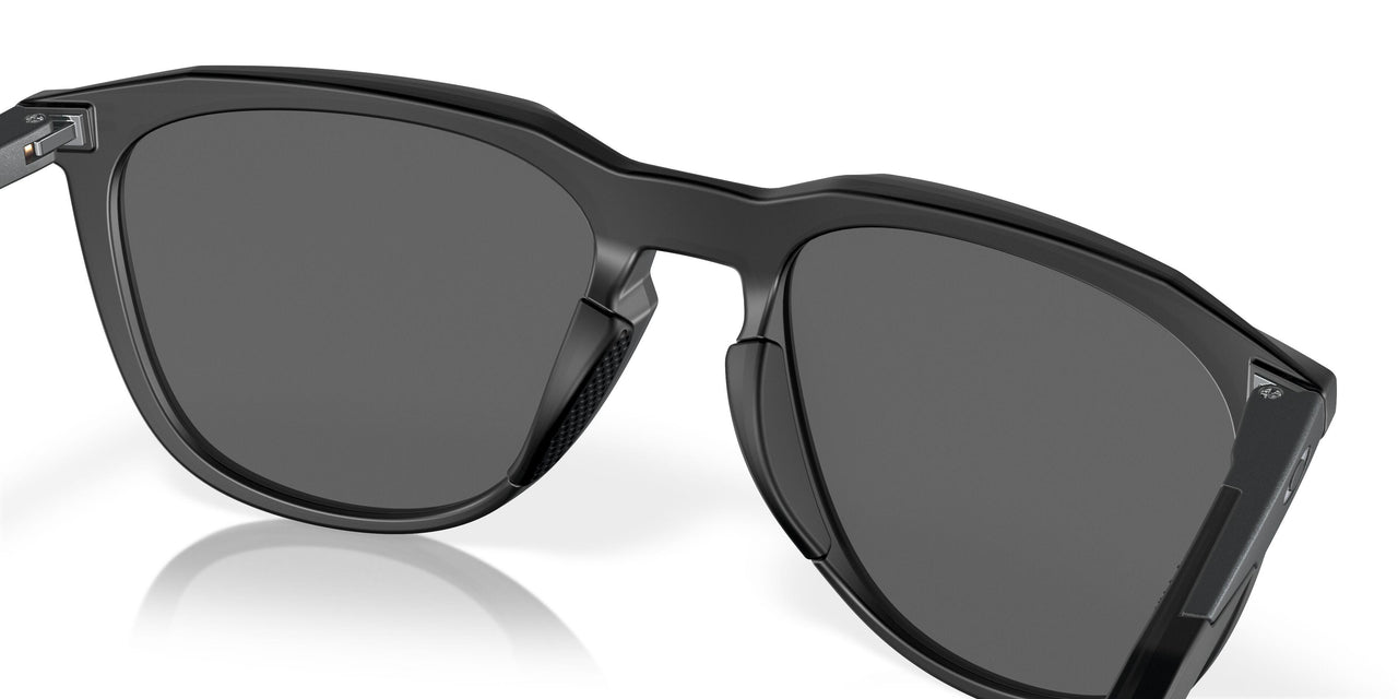 928601 - Black - Prizm Black