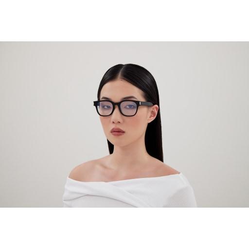 005 - Black - Transparent