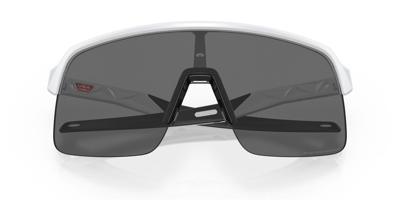 946319 - White - Clear Photochromic