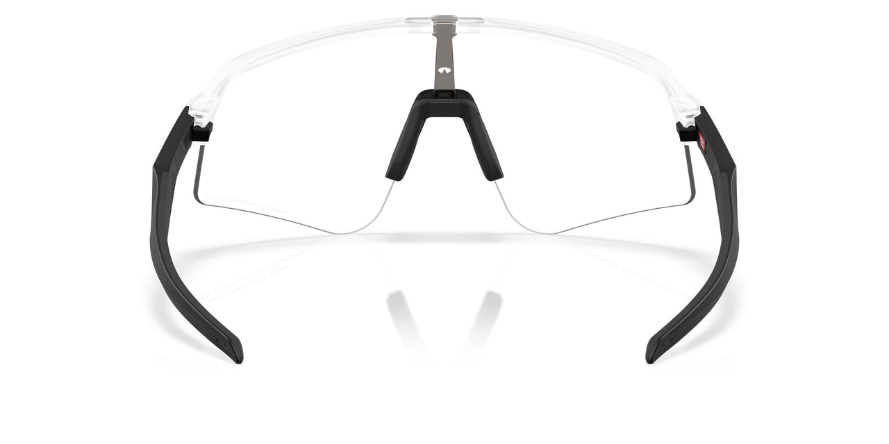 946539 - Transparent - Clear To Black Iridium Photochromic