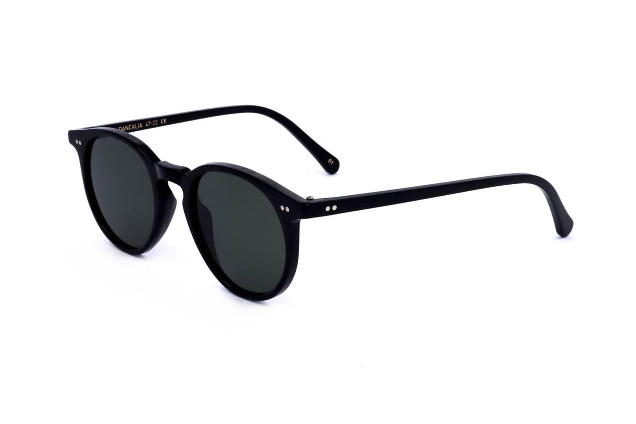 01 - BLACK