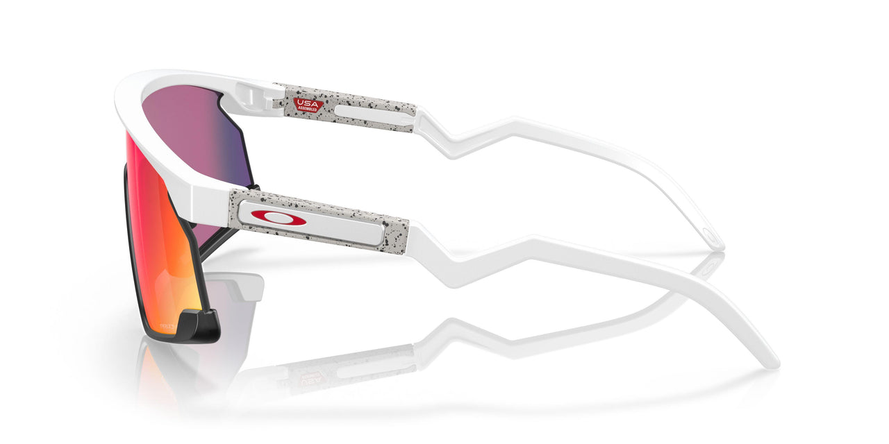 928002 - White - Prizm Road