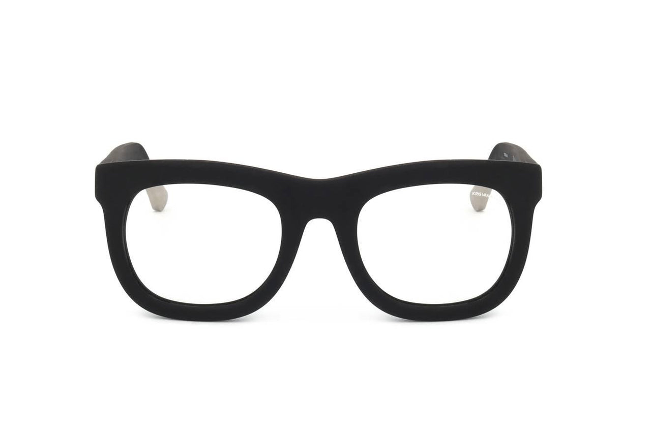 05 001 - BLACK
