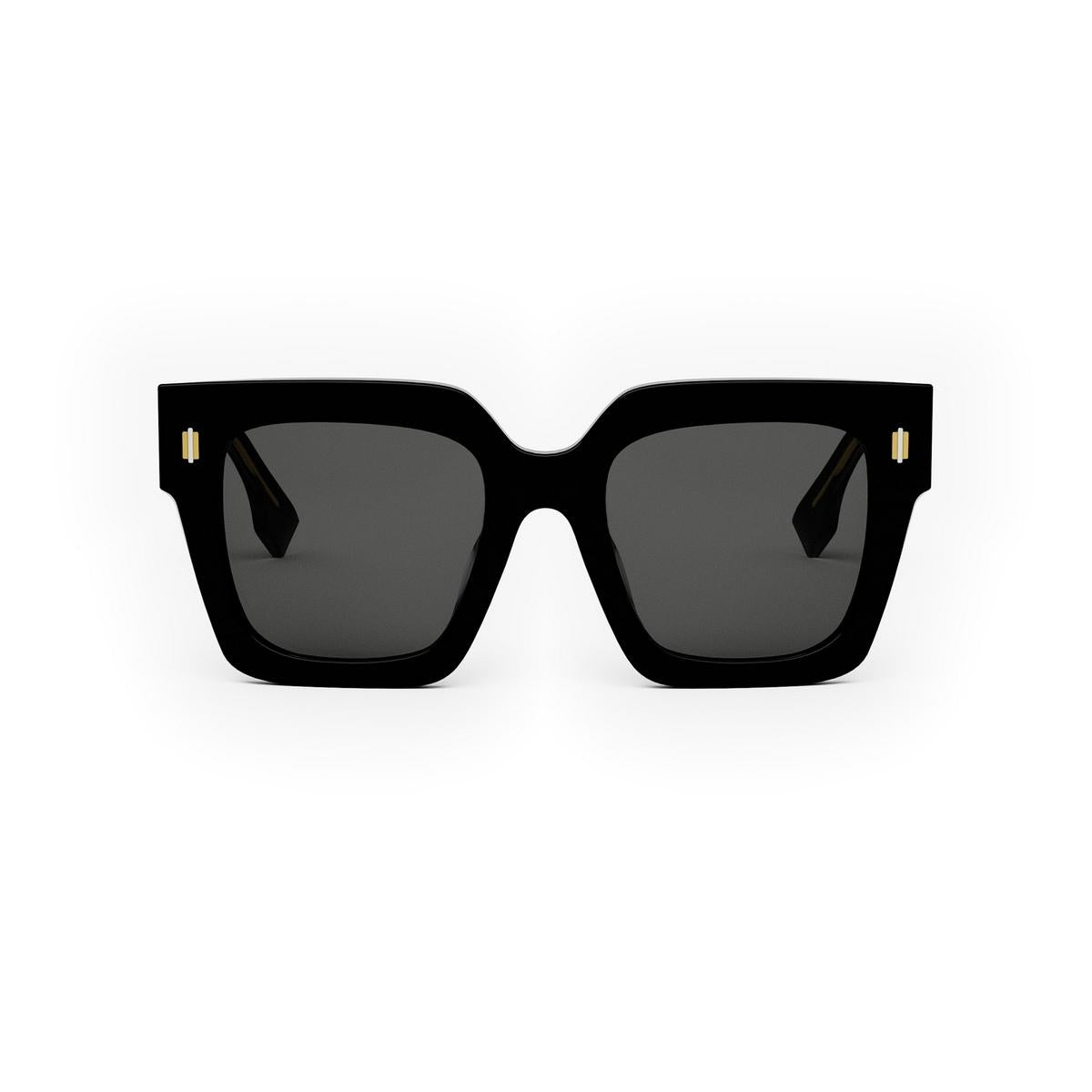 01A - Shiny Black - Smoke
