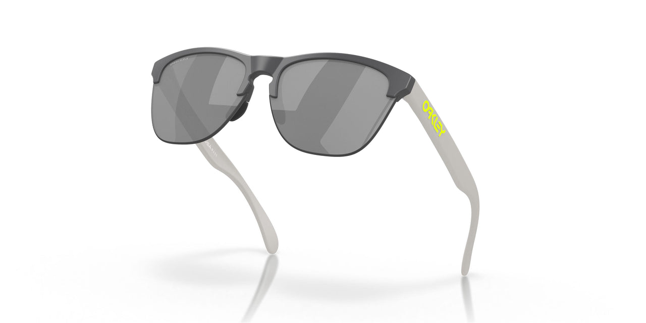 937451 - Grey - Prizm Black