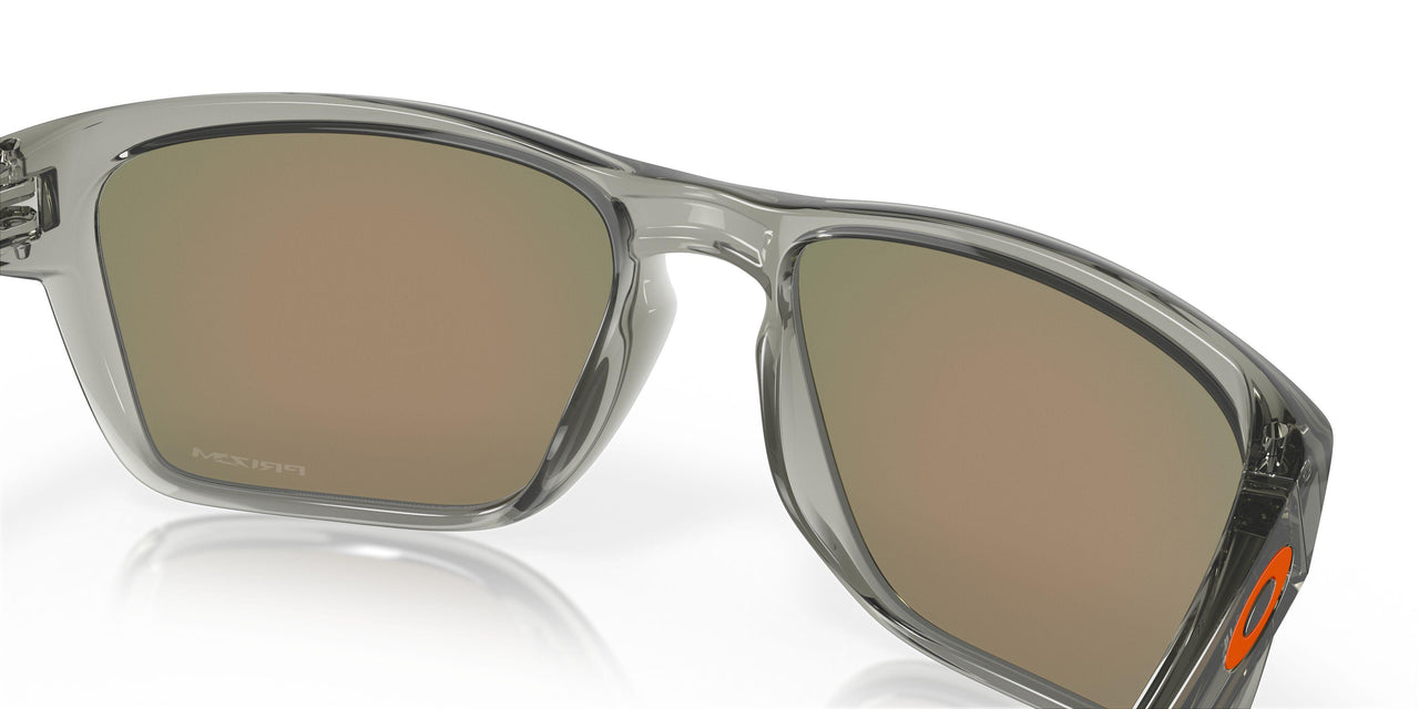 944813 - Grey - Prizm Ruby