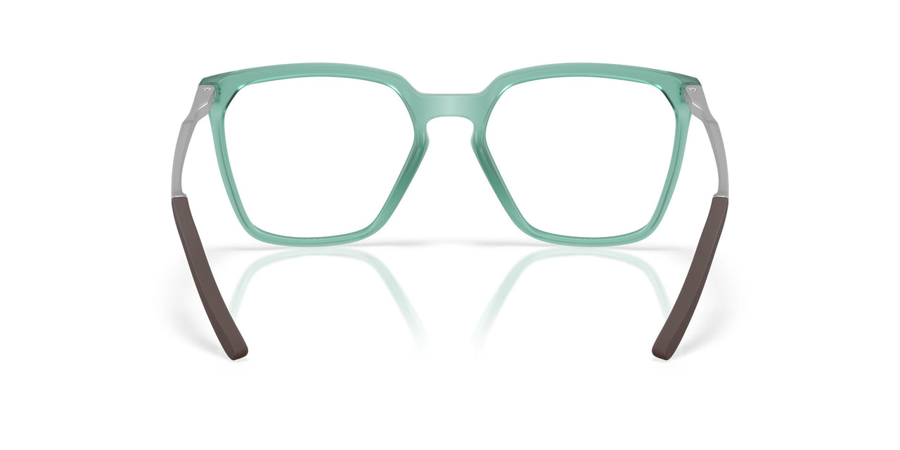 818905 - Green