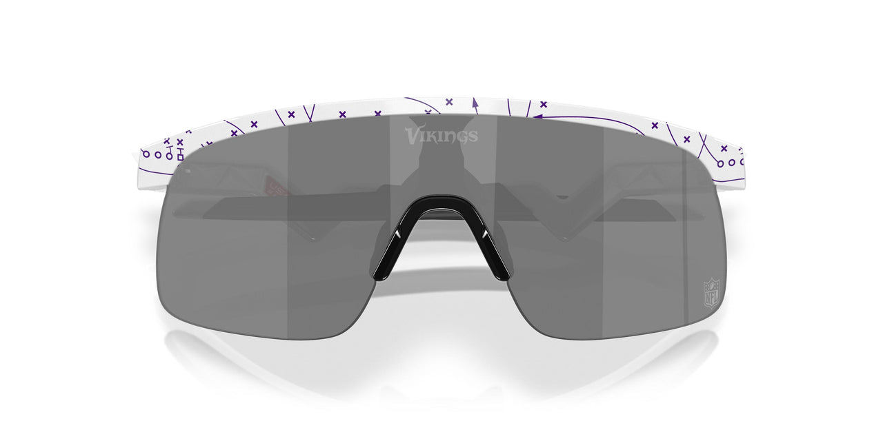 901040 - White - Prizm Black