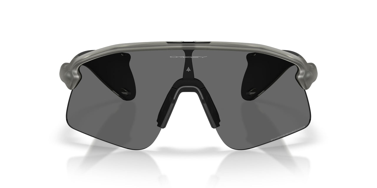 951808 - Grey - Clear To Black Iridium Photochromic
