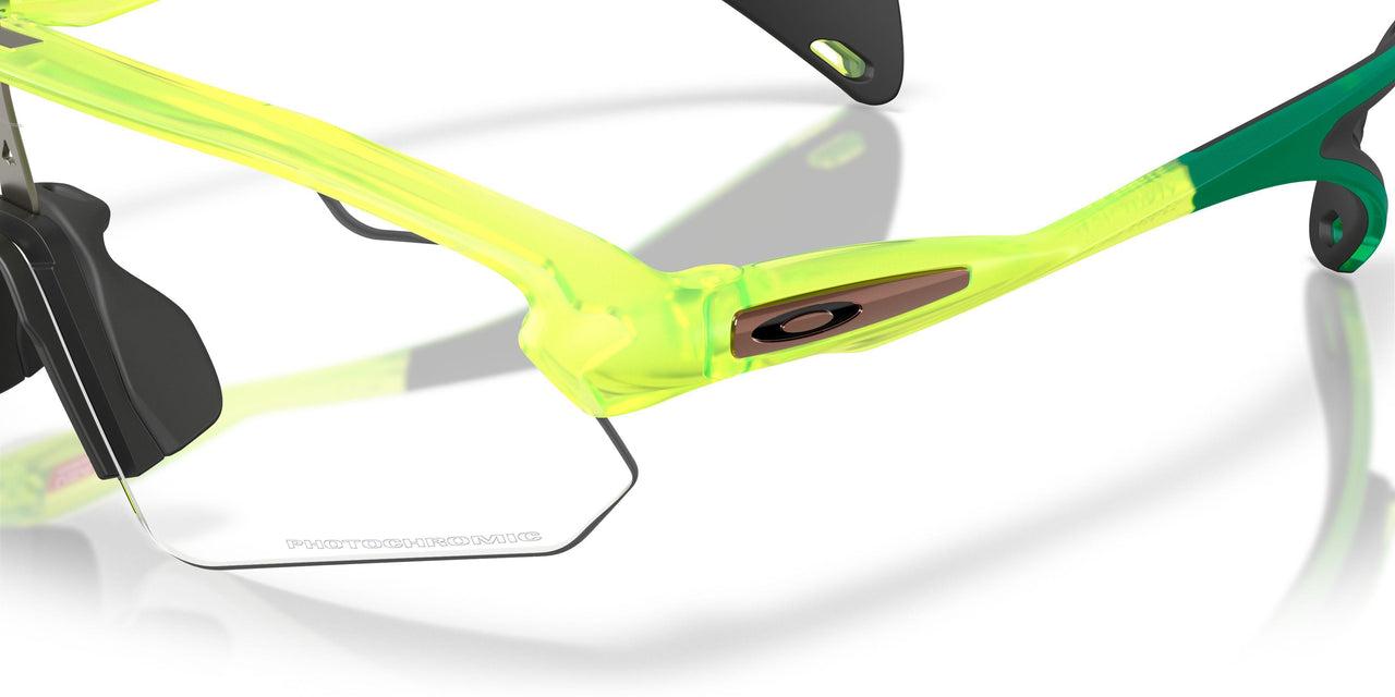 952504 - Green - Clear To Black Iridium Photochromic