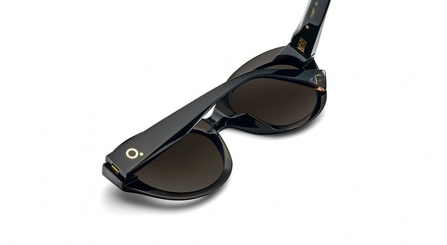 BK - Black