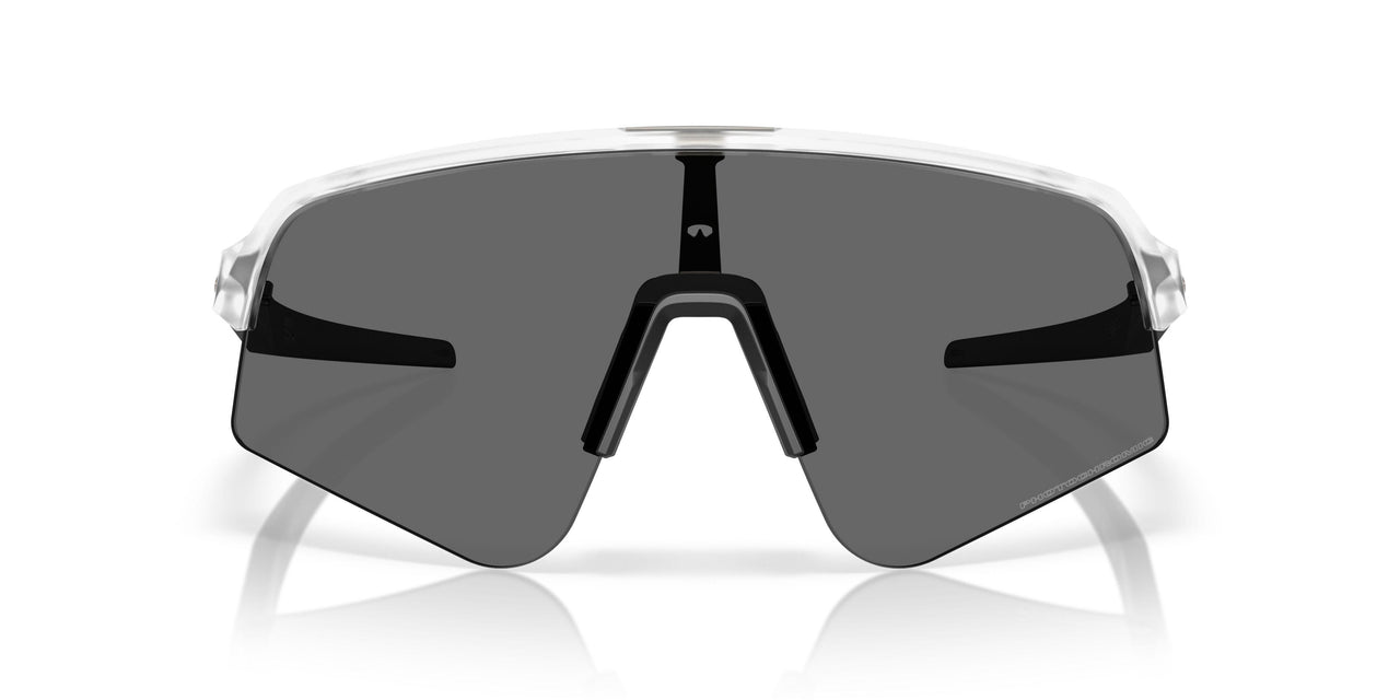 946539 - Transparent - Clear To Black Iridium Photochromic