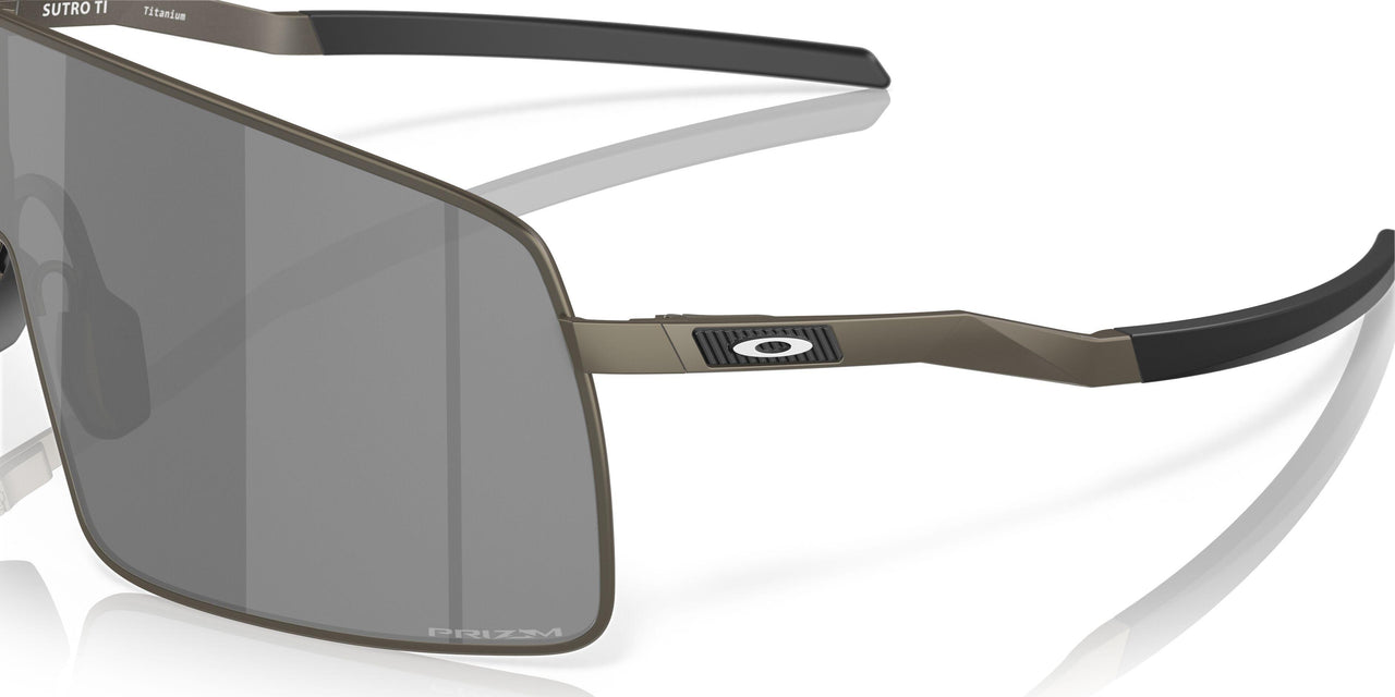 601301 - Gunmetal - Prizm Black