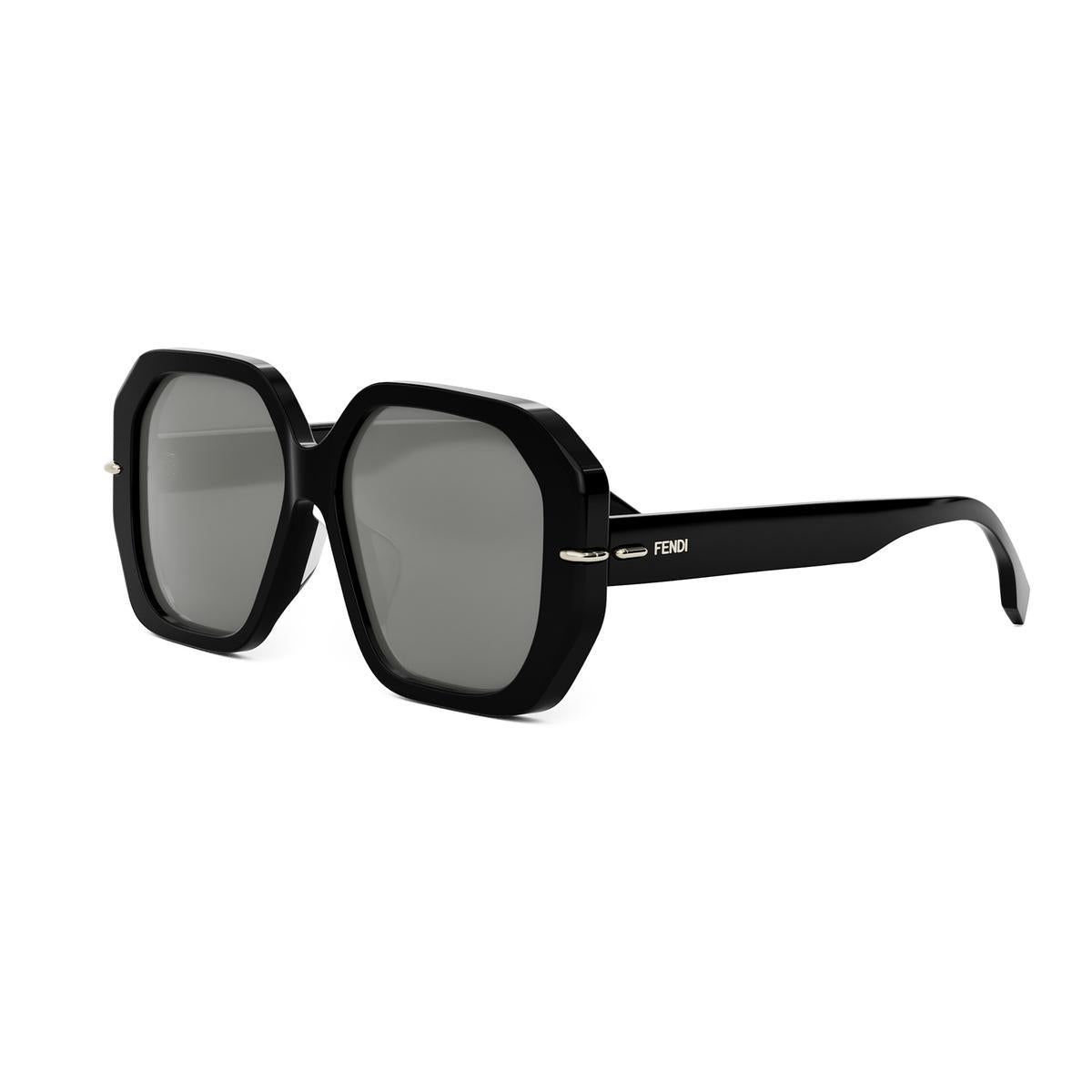 01C - Shiny Black - Smoke Mirror