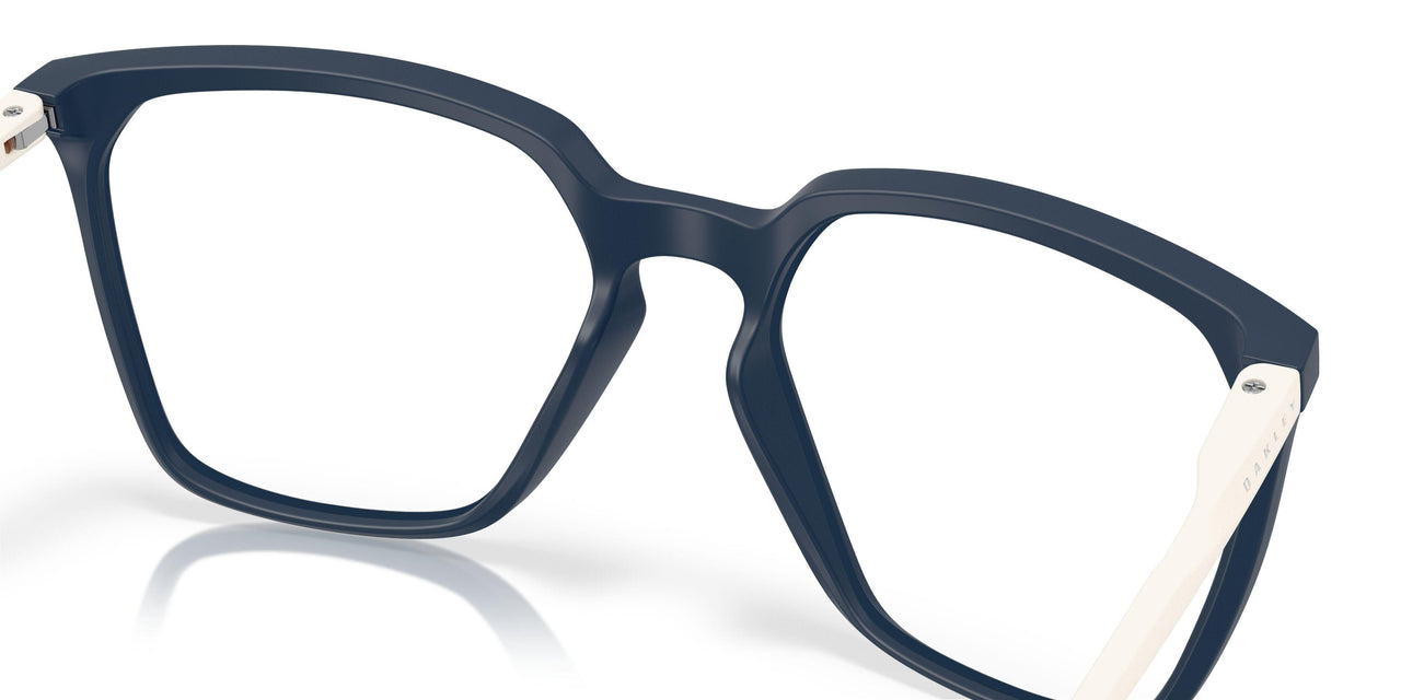 818906 - Blue