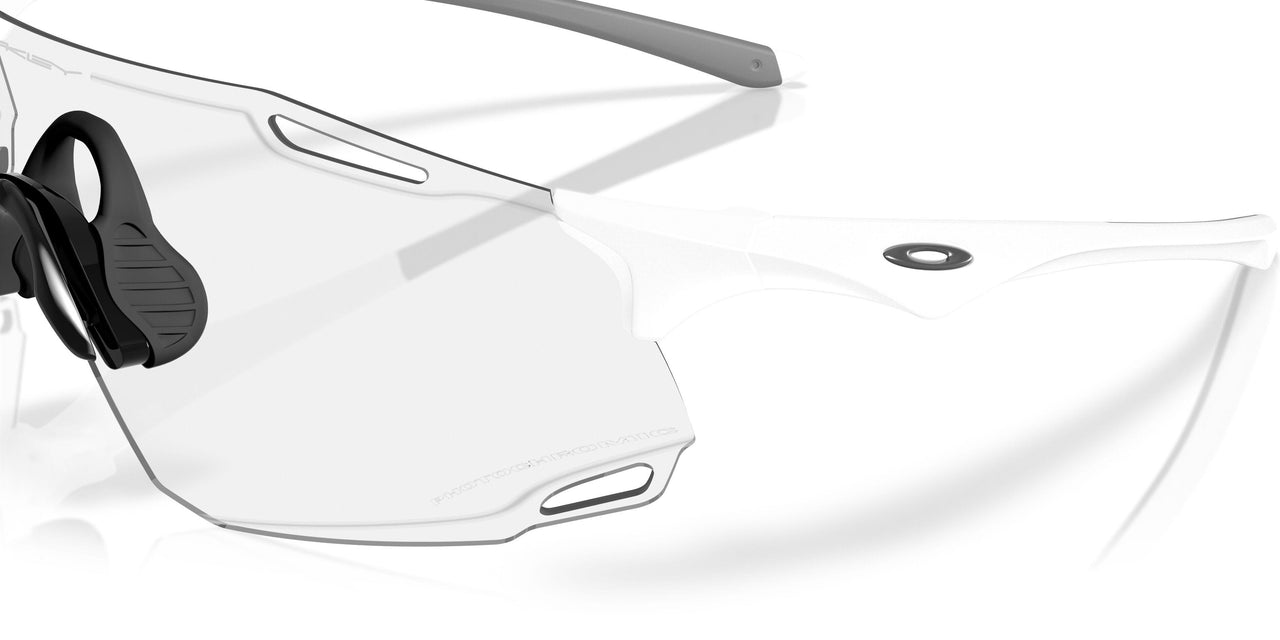 951301 - White - Clear To Black Iridium Photochromic