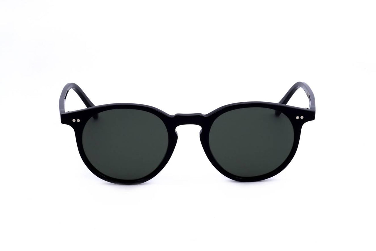 01 - BLACK