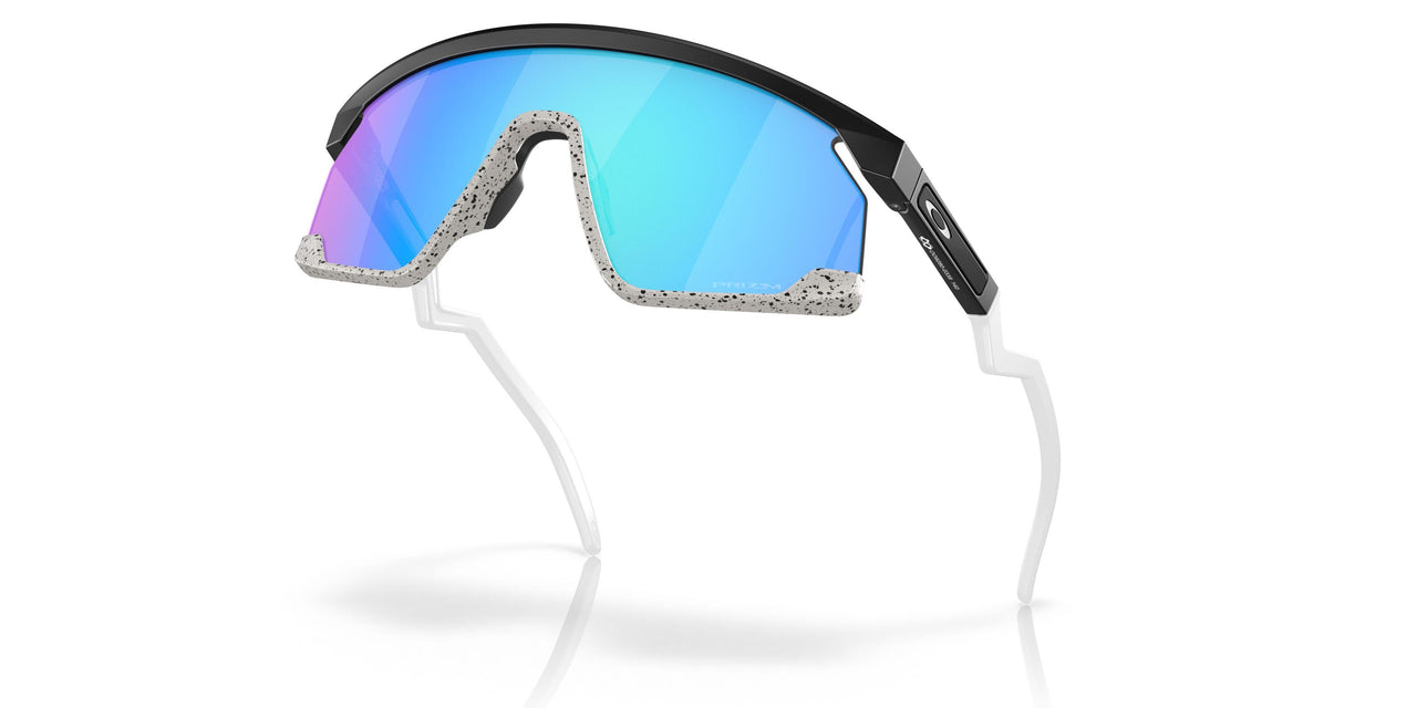 928003 - Black - Prizm Sapphire