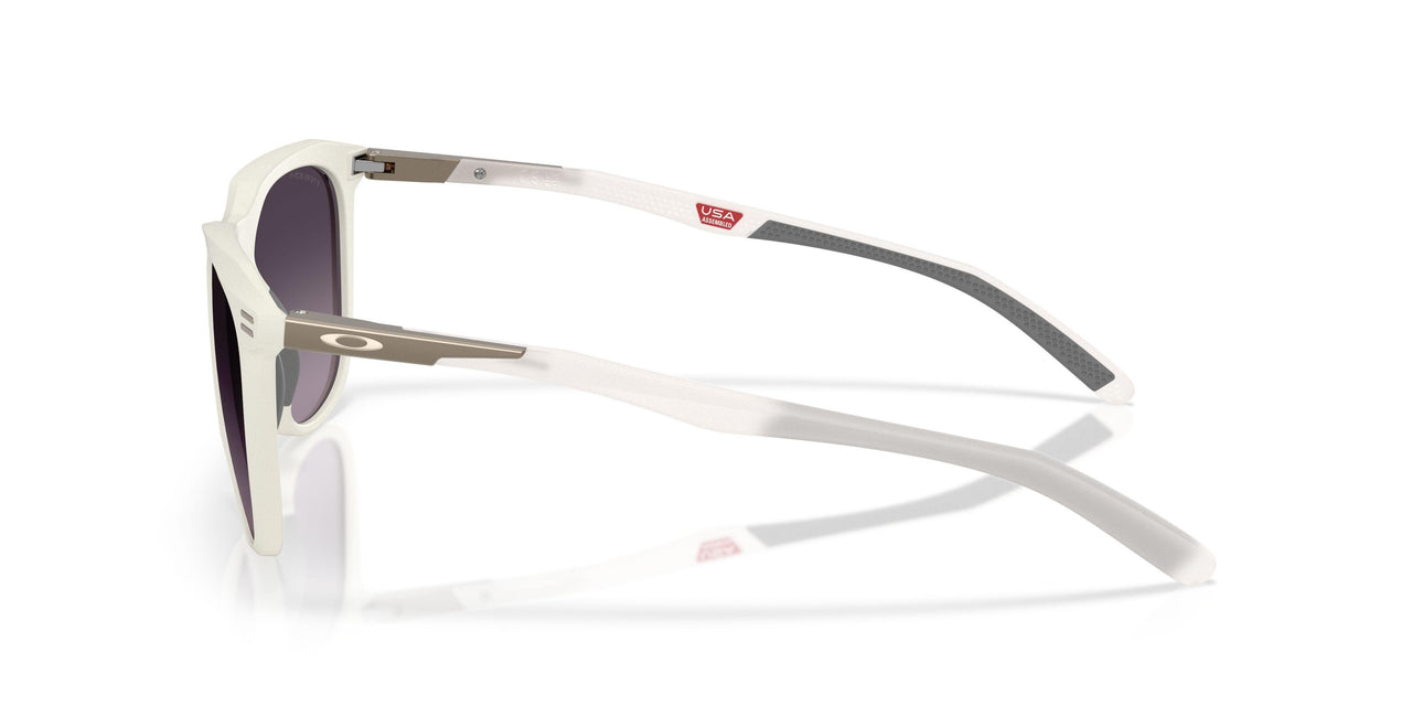 928612 - White - Prizm Grey Gradient