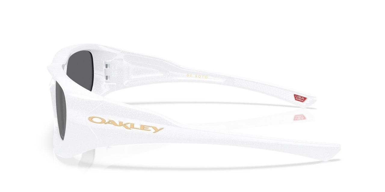 949402 - White - Prizm Black