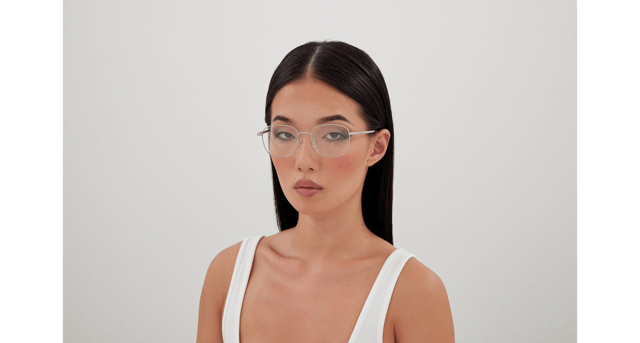 001 - Silver - Transparent