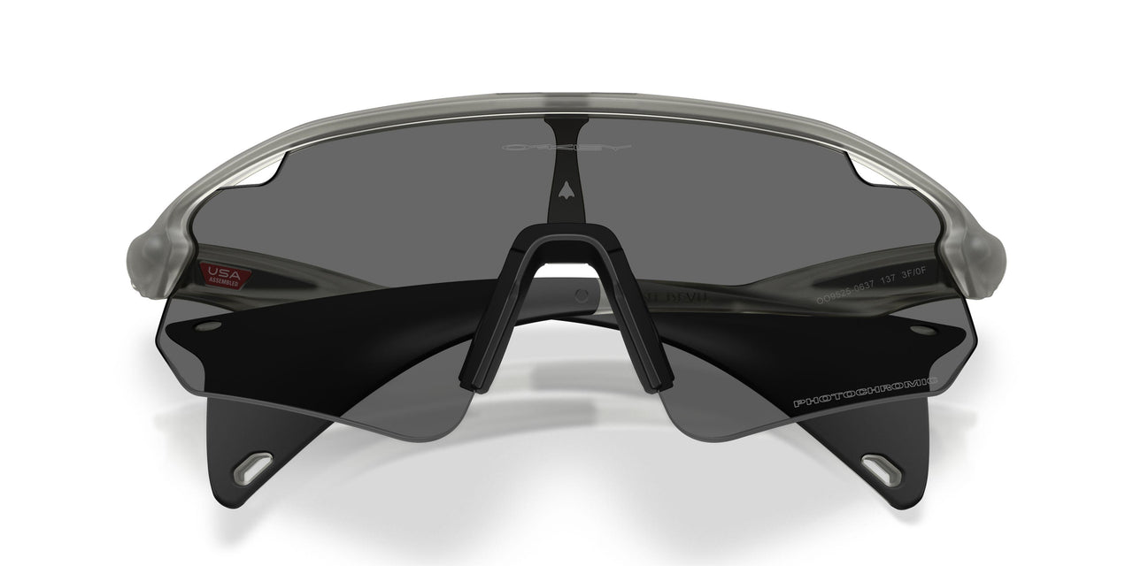 952506 - Grey - Clear To Black Iridium Photochromic