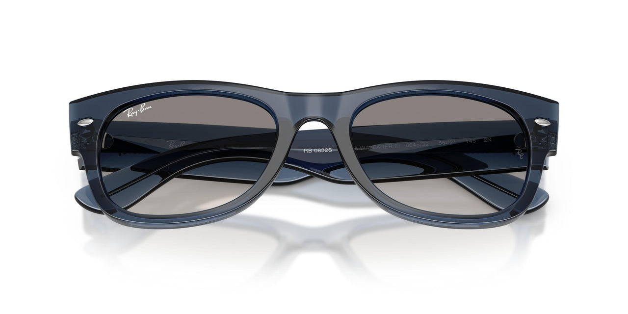 684532 - Blue - Clear Gradient Grey