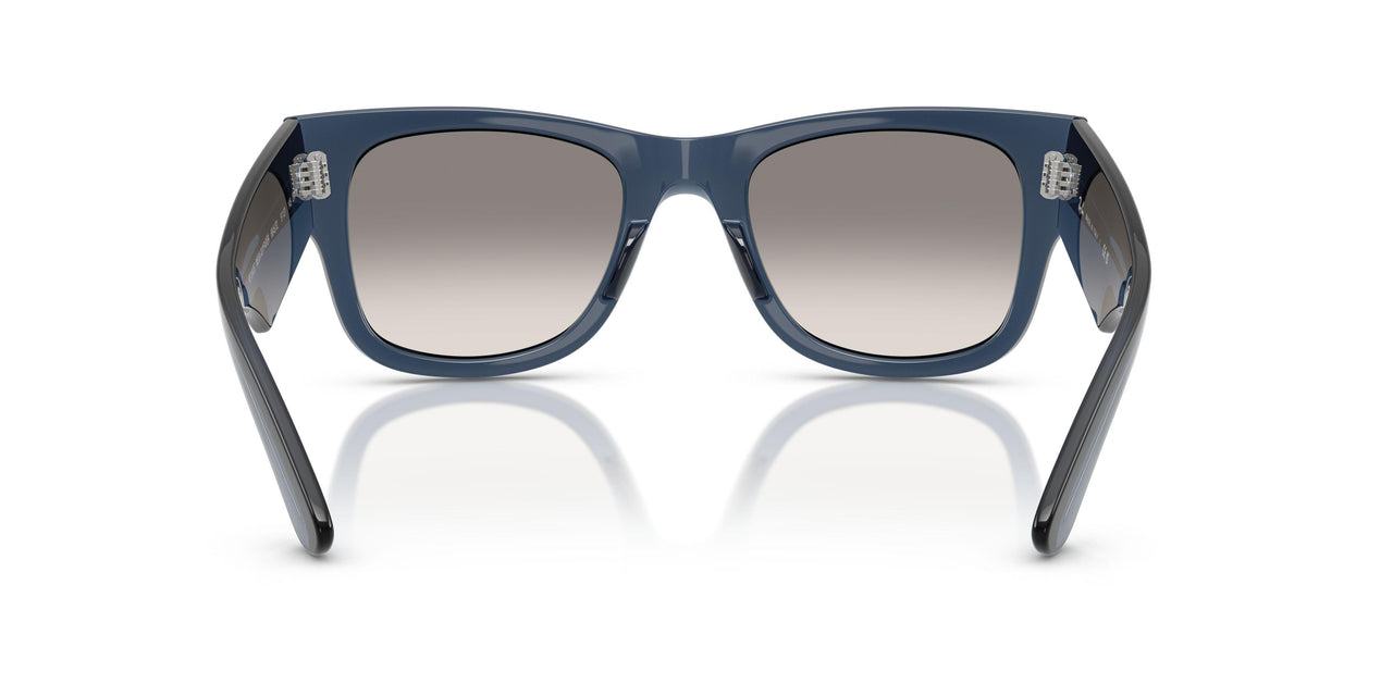 684532 - Blue - Clear Gradient Grey
