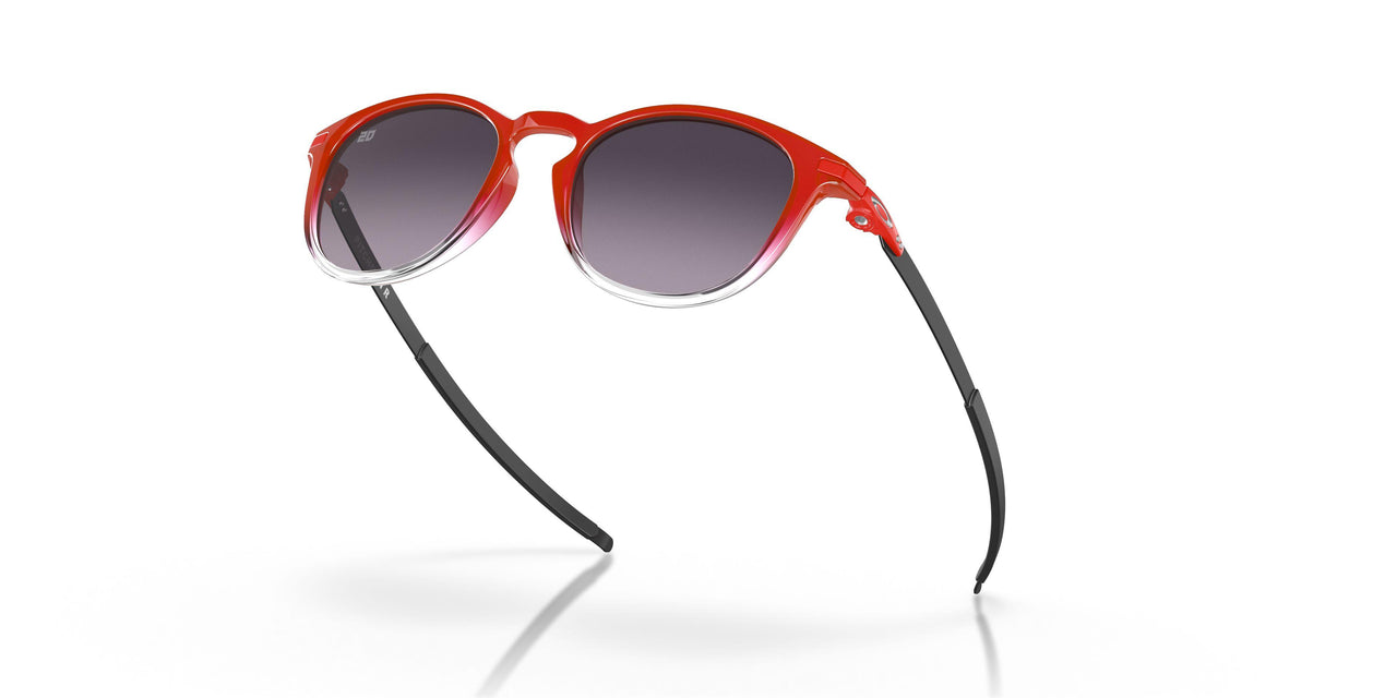 943917 - Red - Prizm Black Gradient
