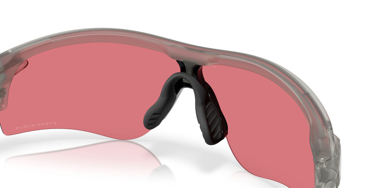 920602 - Matte White - Slate Iridium