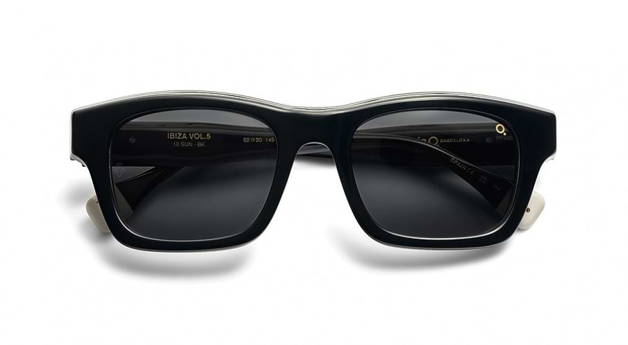BK - Black