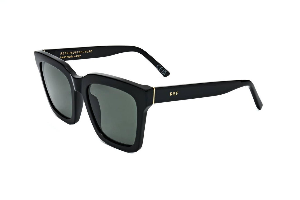UR1 - BLACK