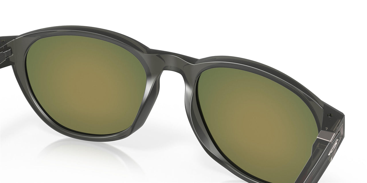 912604 - Grey - Prizm Ruby Polar