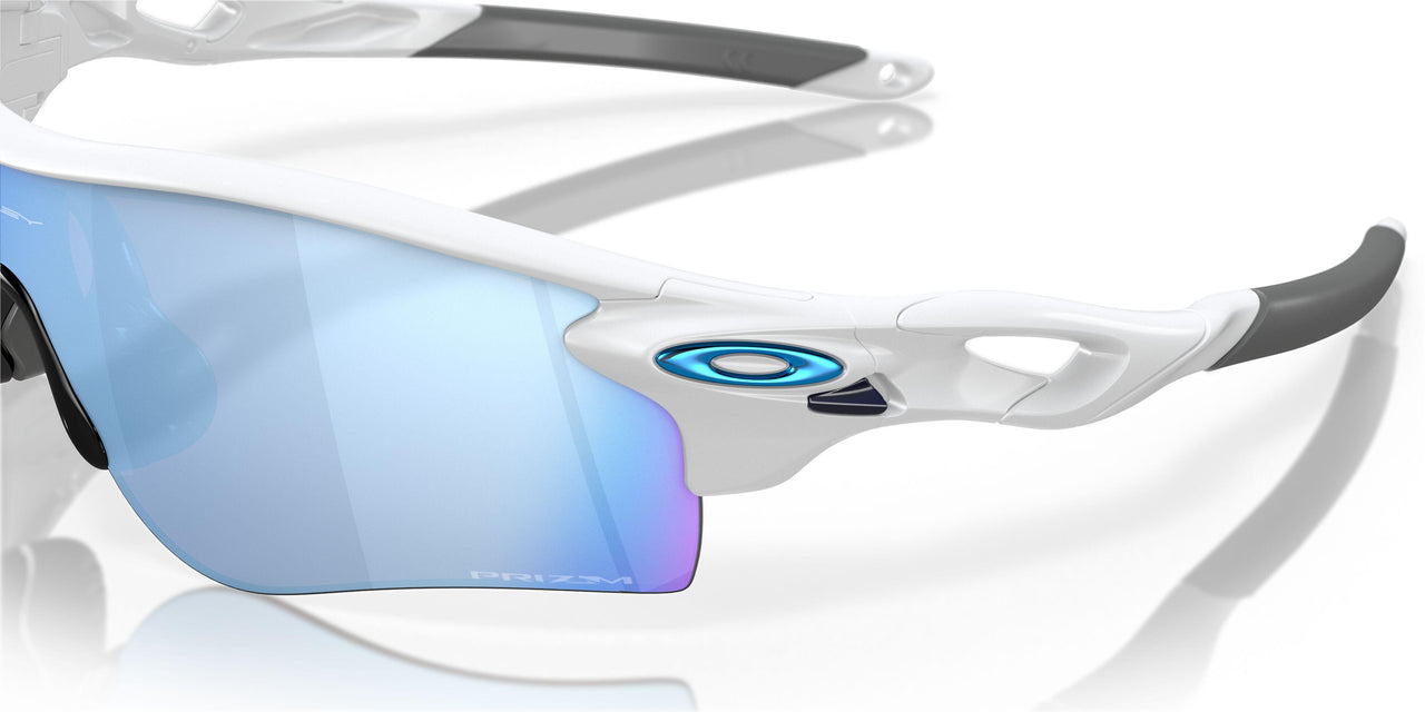 920602 - Matte White - Slate Iridium
